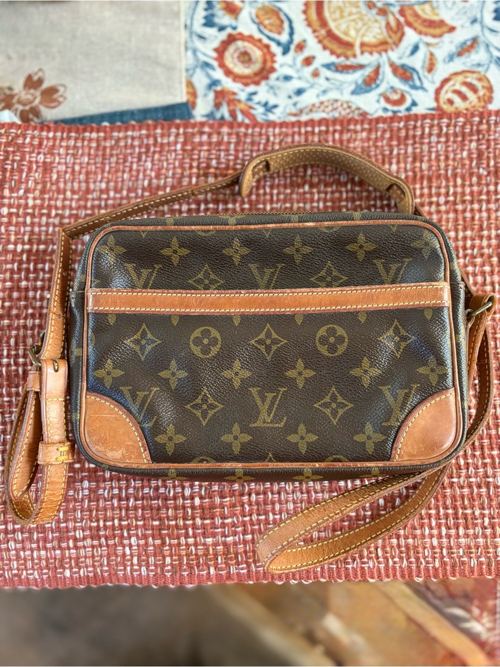 Louis Vuitton Vintage 1989 Trocadéro 23cm Monogram Crossbody Bag